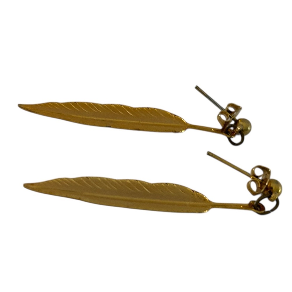 Vintage 80’s Gold Tone Feather Drop Earrings - Picture 8 of 14
